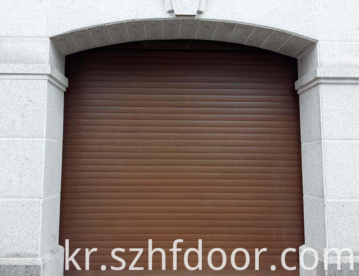 Folding garage door